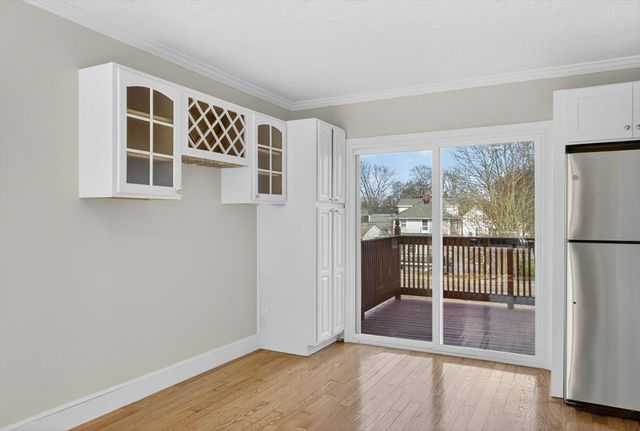 1051 Boston Rd 1051, Haverhill, MA 01835