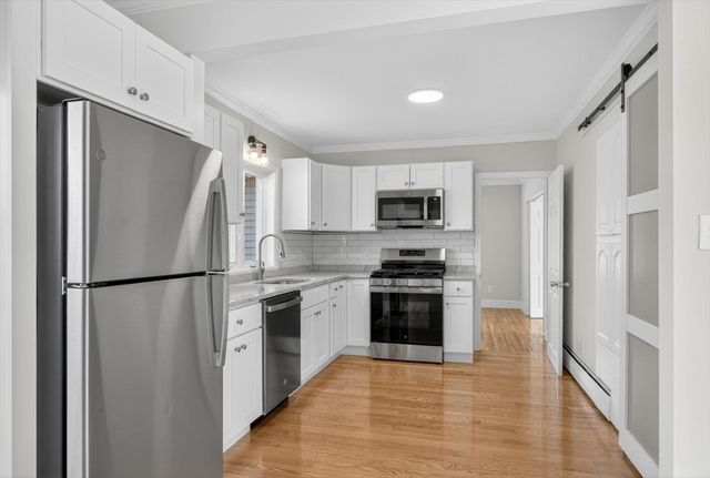 1051 Boston Rd 1051, Haverhill, MA 01835