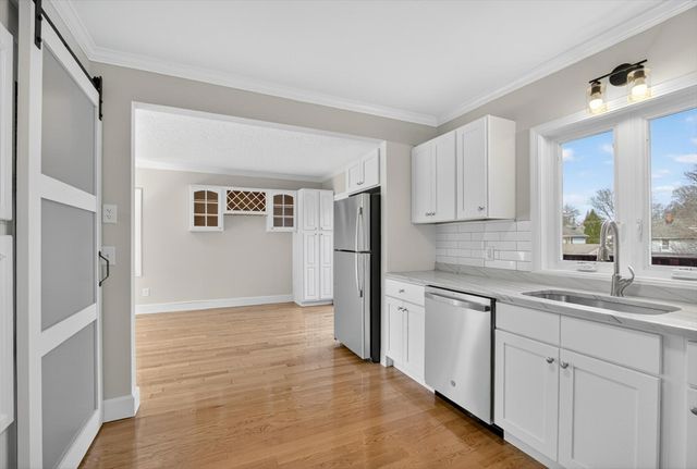 1051 Boston Rd 1051, Haverhill, MA 01835