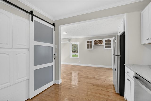 1051 Boston Rd 1051, Haverhill, MA 01835