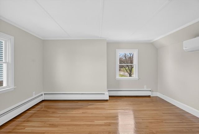 1051 Boston Rd 1051, Haverhill, MA 01835