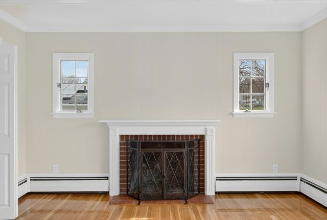 1051 Boston Rd 1051, Haverhill, MA 01835