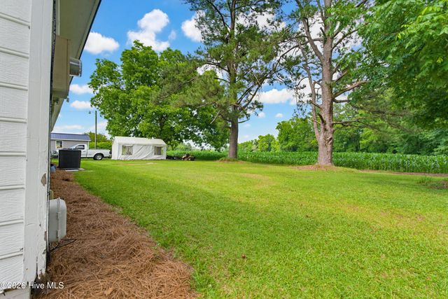 128 Seals Street, Tabor City, NC 28463