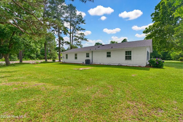 128 Seals Street, Tabor City, NC 28463