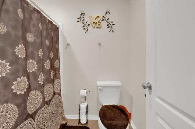 802 Wembley Wood Way, Houston, TX 77336