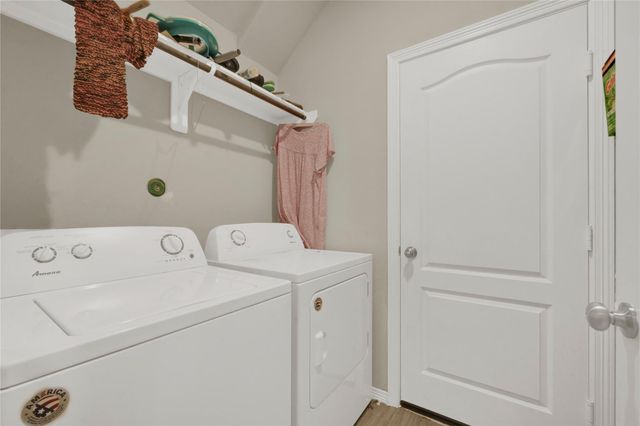 802 Wembley Wood Way, Houston, TX 77336