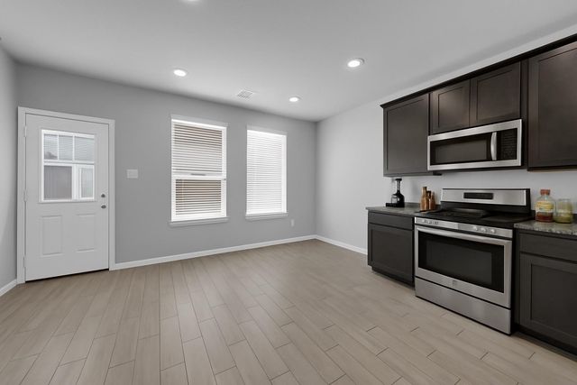 802 Wembley Wood Way, Houston, TX 77336