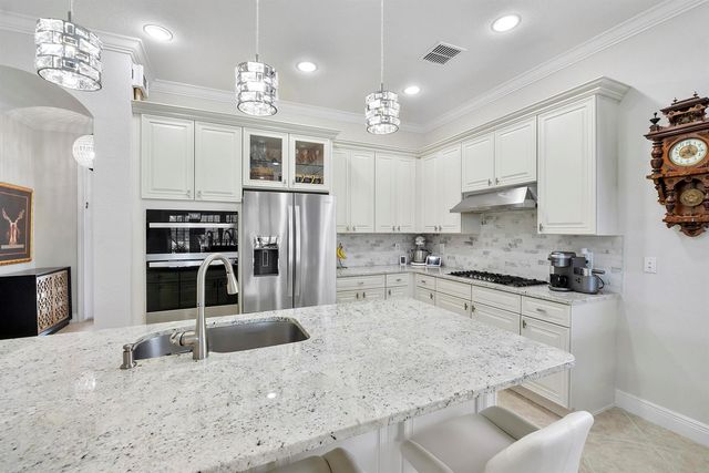 8240 NW 120th Way, Parkland, FL 33076