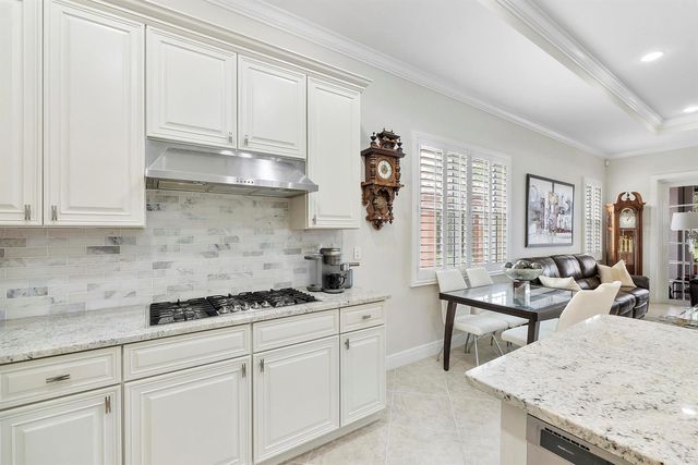 8240 NW 120th Way, Parkland, FL 33076