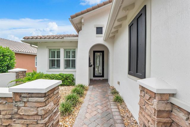 8240 NW 120th Way, Parkland, FL 33076