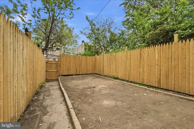 2235 W ONTARIO ST, Philadelphia, PA 19140