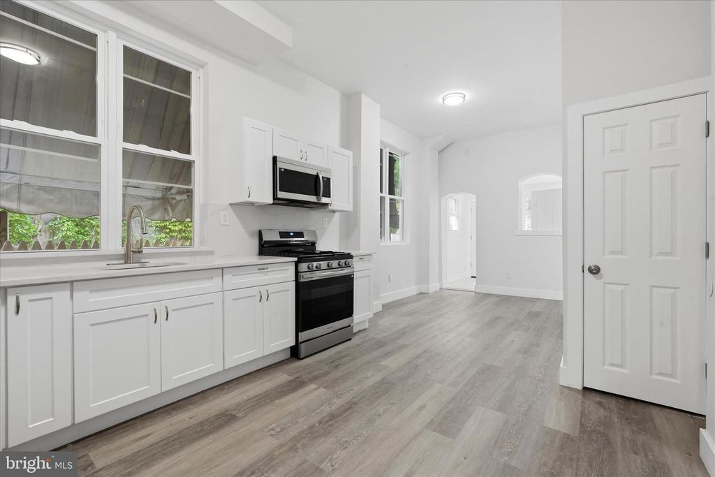 2235 W ONTARIO ST, Philadelphia, PA 19140