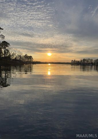 324 Katie Lane, Titus, AL 36080