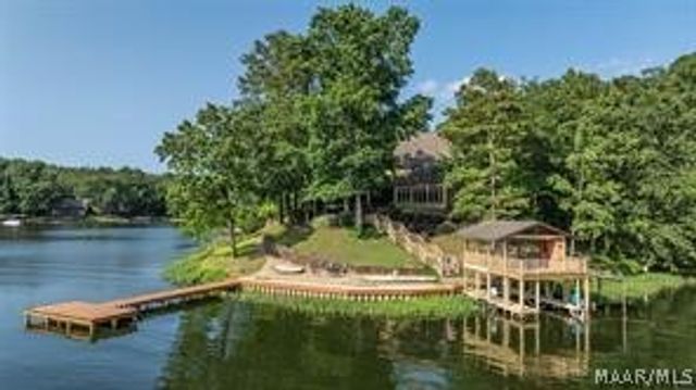 324 Katie Lane, Titus, AL 36080