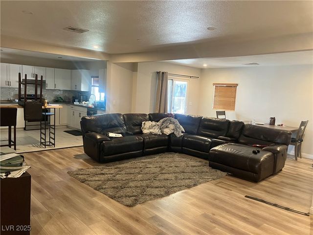 1314 Jessica Avenue, Las Vegas, NV 89104