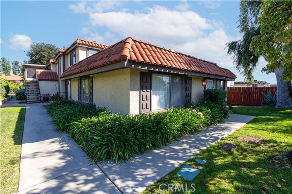 820 Junipero, Duarte, CA 91010