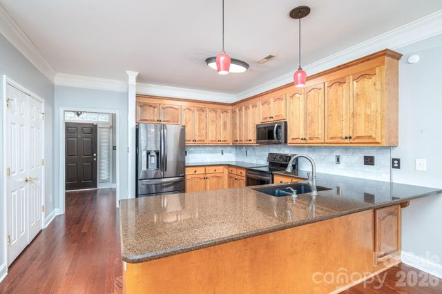 5308 Old Course Drive, Cramerton, NC 28032
