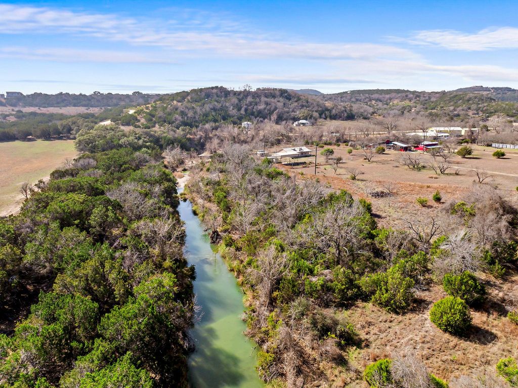 7436 MILLER CREEK LP, Johnson City, TX 78636