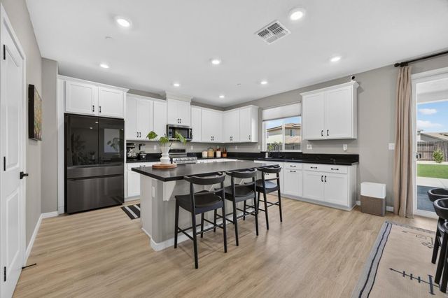 116 Tortosa Ct, Lincoln, CA 95648