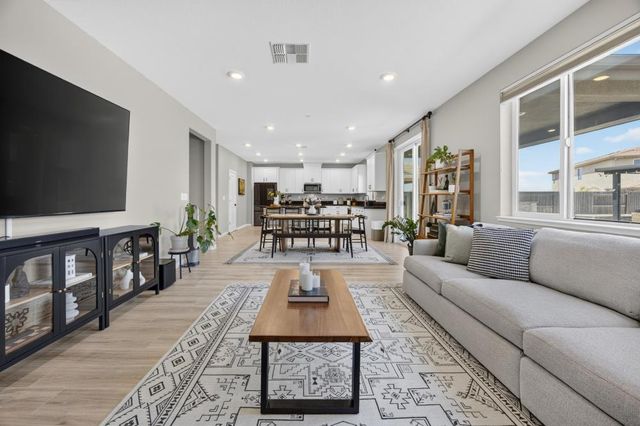 116 Tortosa Ct, Lincoln, CA 95648