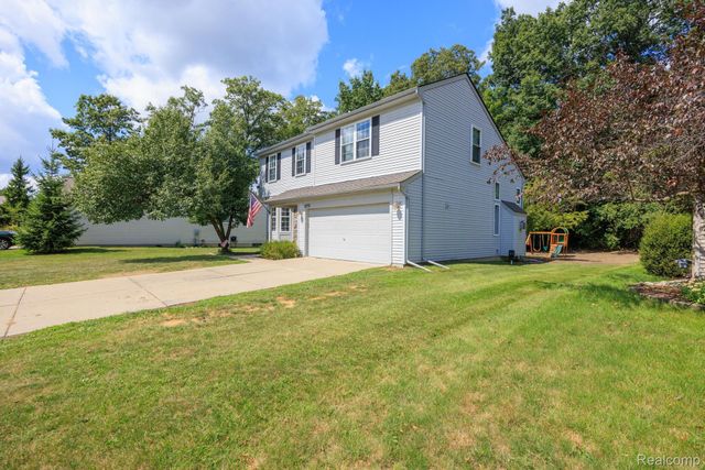 2772 Moosewood Drive, Waterford Charter Township, MI 48329