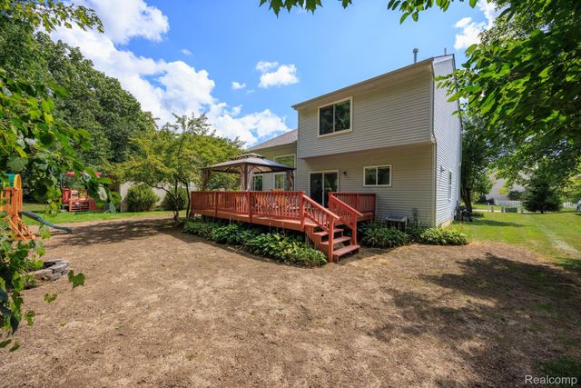 2772 Moosewood Drive, Waterford Charter Township, MI 48329