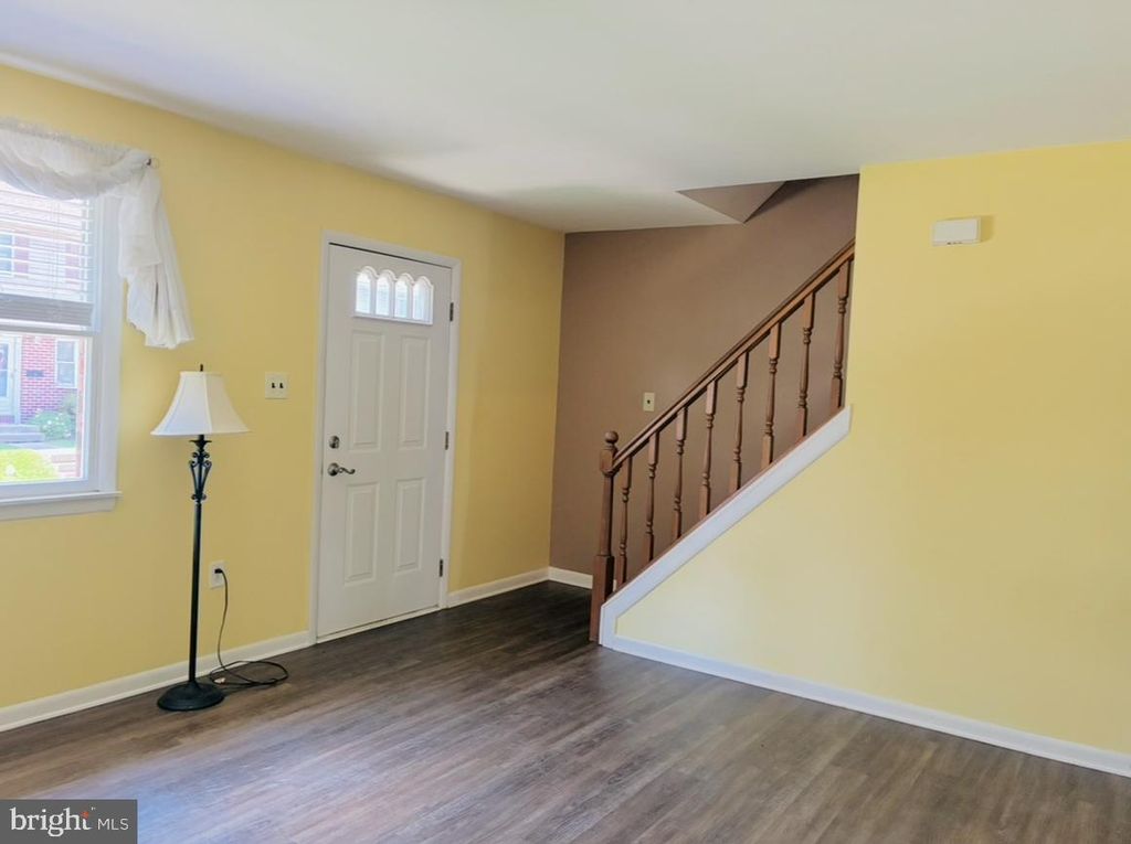 1129 GROVE ST, POTTSTOWN, PA 19464 — photo 3