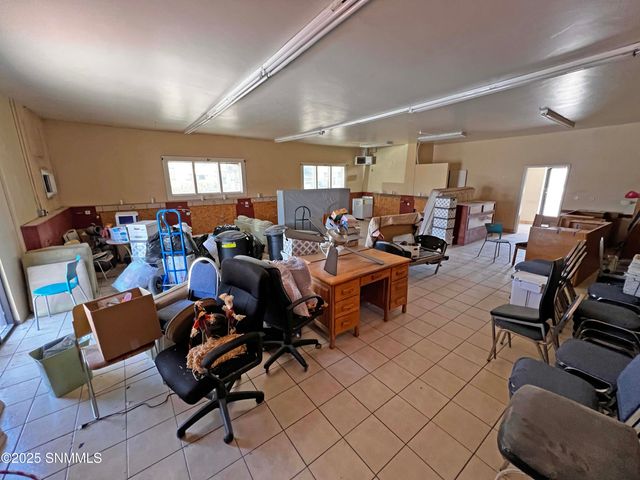 1570 W Picacho Avenue, Las Cruces, NM 88005