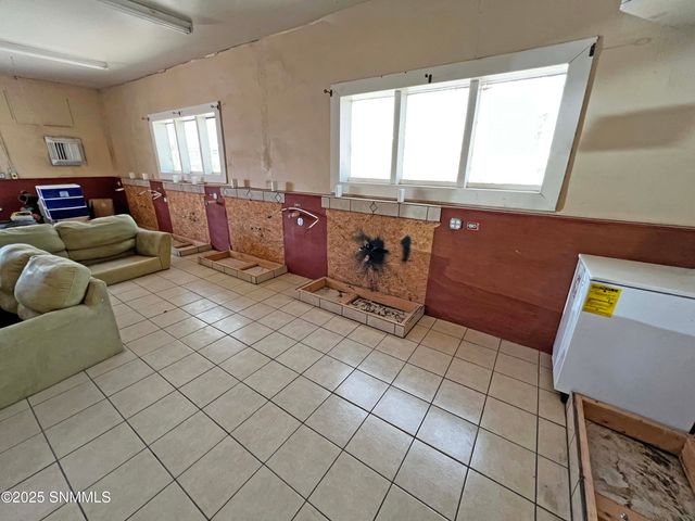 1570 W Picacho Avenue, Las Cruces, NM 88005