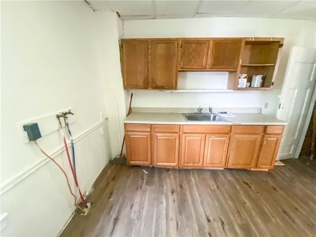 13 Brooklyn Street, Rochester, NY 14613