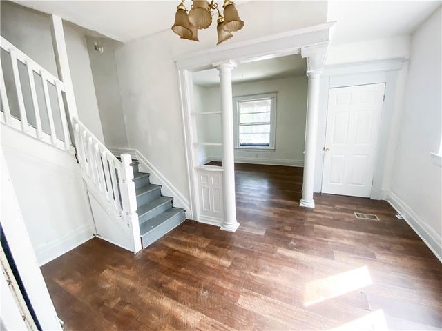 13 Brooklyn Street, Rochester, NY 14613