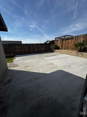 1120 Gargano Road, Bakersfield, CA 93306
