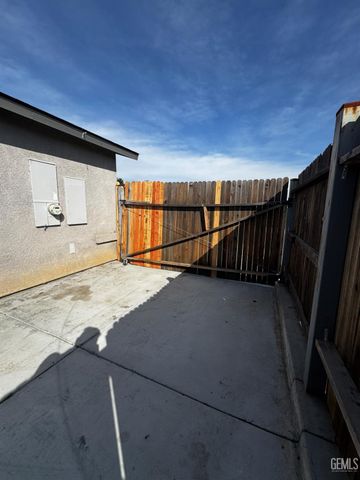 1120 Gargano Road, Bakersfield, CA 93306