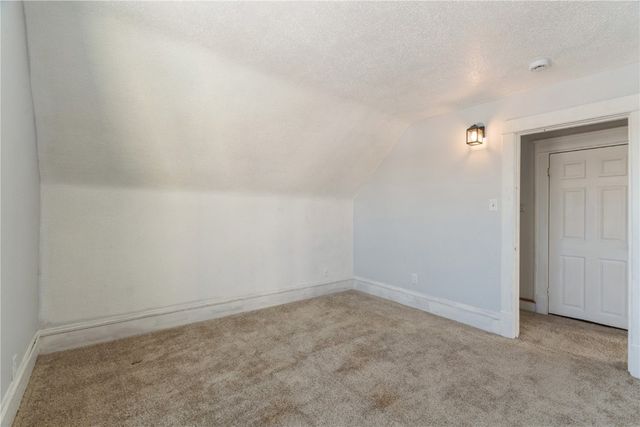 1004 10th Street SW, Cedar Rapids, IA 52404