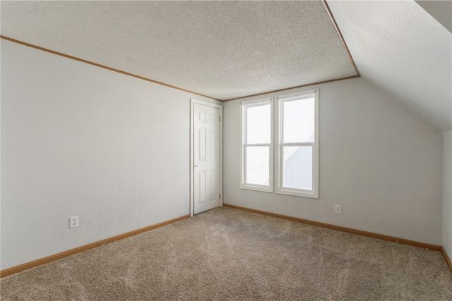 1004 10th Street SW, Cedar Rapids, IA 52404