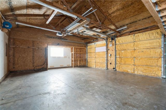 1004 10th Street SW, Cedar Rapids, IA 52404