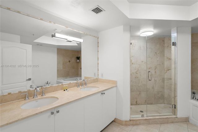 17555 Atlantic Boulevard 602, Sunny Isles Beach, FL 33160