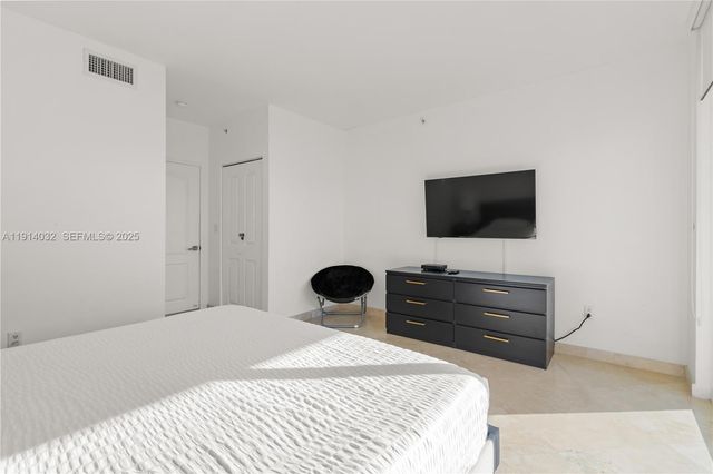 17555 Atlantic Boulevard 602, Sunny Isles Beach, FL 33160