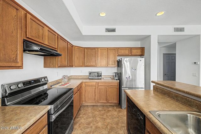 8218 S 23RD Place, Phoenix, AZ 85042