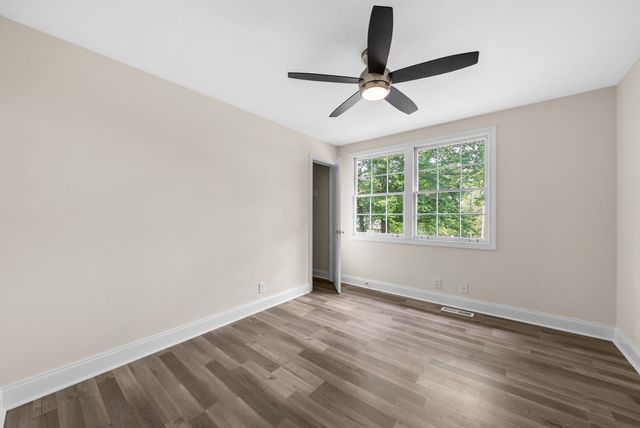 556 Briarwood Ct, Clarksville, TN 37040