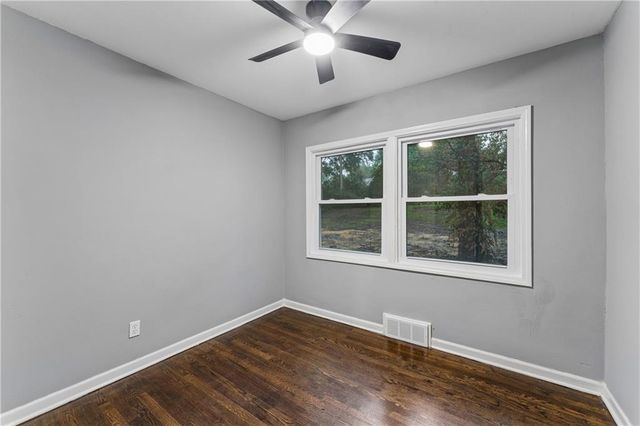 6809 W 72 Terrace, Overland Park, KS 66204