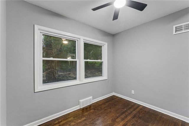 6809 W 72 Terrace, Overland Park, KS 66204