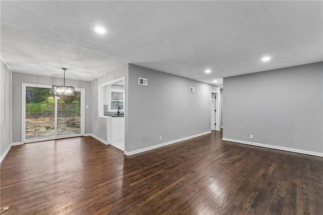 6809 W 72 Terrace, Overland Park, KS 66204