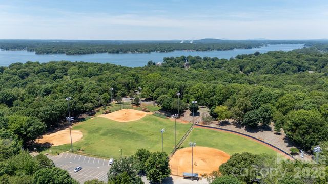 25012 Molokai Drive, Fort Mill, SC 29708
