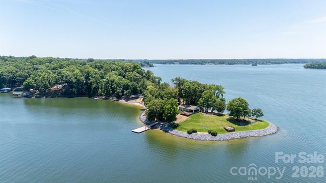 25012 Molokai Drive, Fort Mill, SC 29708