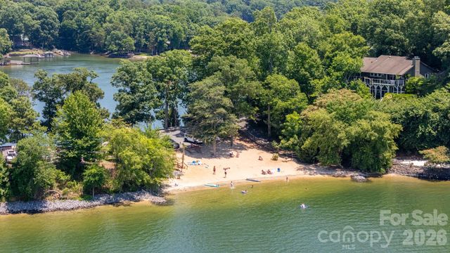 25012 Molokai Drive, Fort Mill, SC 29708