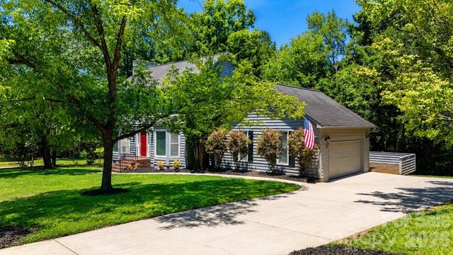 25012 Molokai Drive, Fort Mill, SC 29708