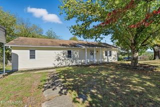 290 Jefferson Ave, Oak Ridge, TN 37830