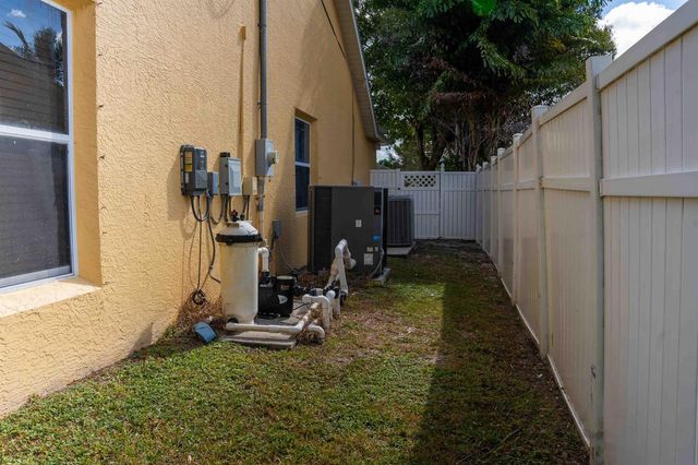 3502 SE Hyde Circle, Port St. Lucie, FL 34984