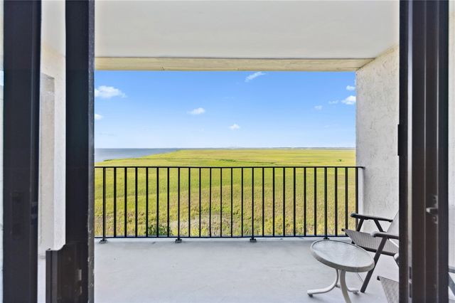 1 Marina Drive 307, St Simons Island, GA 31522